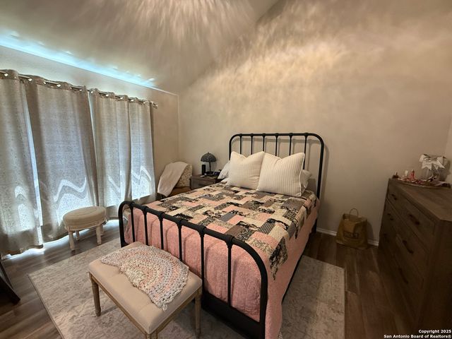 10921 Forest Farm, Live Oak, TX 78233