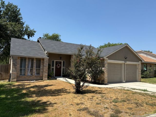10921 Forest Farm, Live Oak, TX 78233