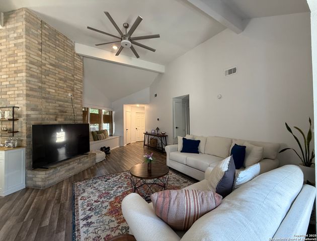 10921 Forest Farm, Live Oak, TX 78233