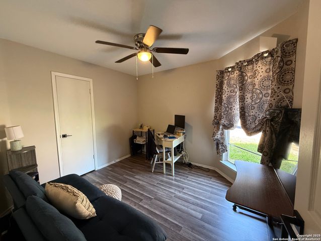 10921 Forest Farm, Live Oak, TX 78233