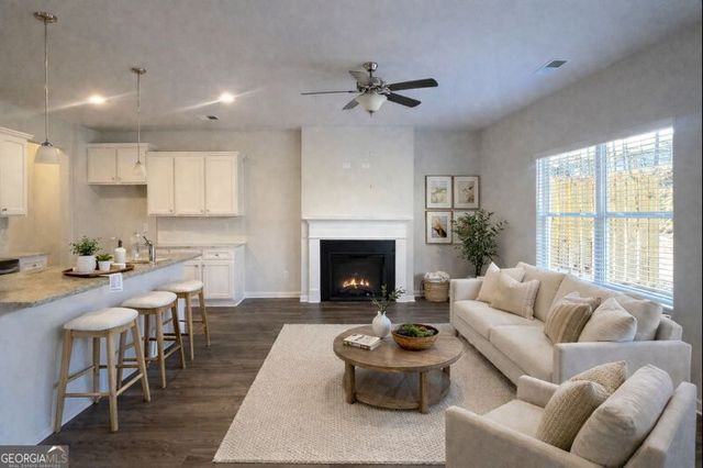 6363 Warbler Court, Morrow, GA 30260