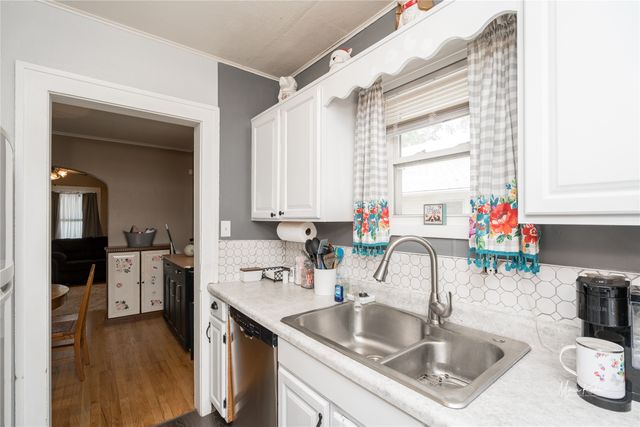 2802 Payne Road, Des Moines, IA 50310
