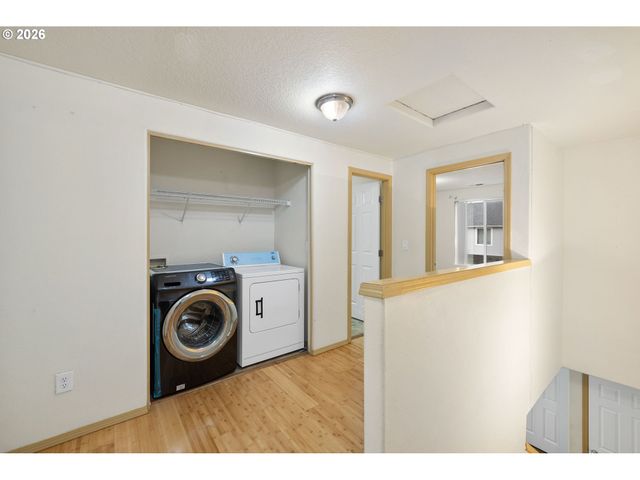 1829 Se 122ND Ave, Portland, OR 97233