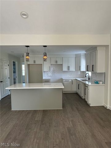 14724 Elm Drive, Newbury, OH 44065