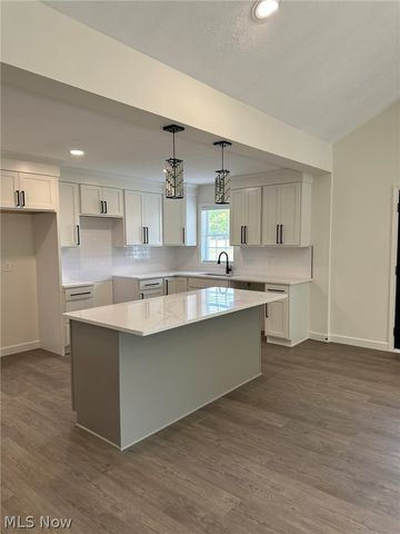 14724 Elm Drive, Newbury, OH 44065