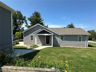 14724 Elm Drive, Newbury, OH 44065