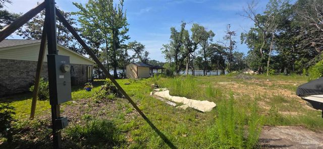 5056 San Miguel St, Milton, FL 32583