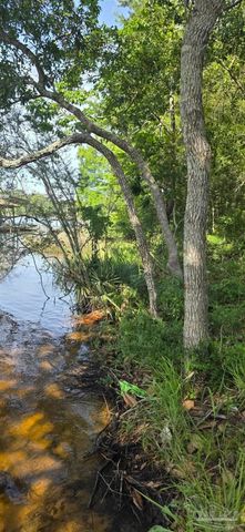5056 San Miguel St, Milton, FL 32583
