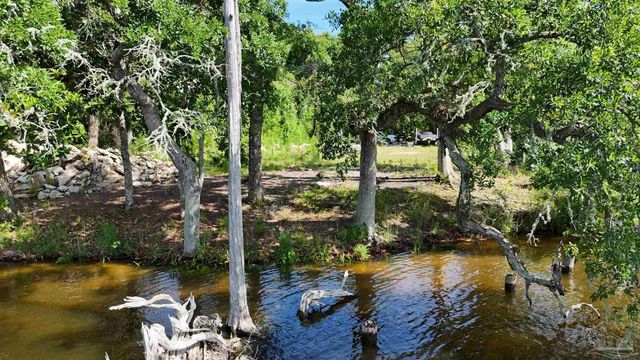 5056 San Miguel St, Milton, FL 32583