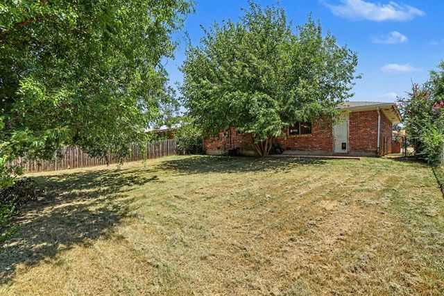 713 Hedge Drive, Oklahoma City, OK 73110