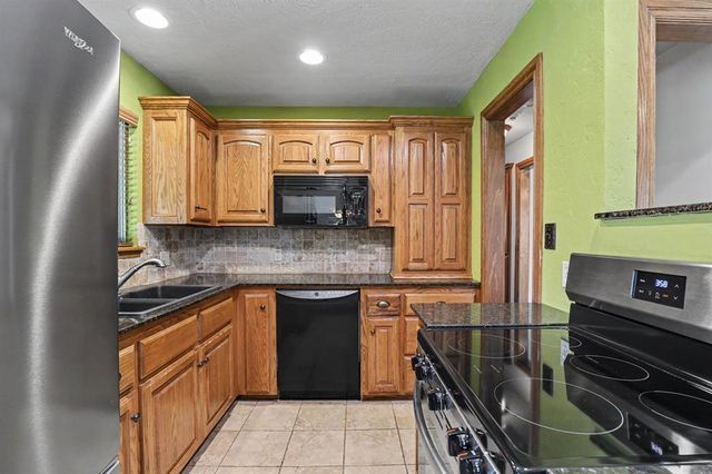 713 Hedge Drive, Oklahoma City, OK 73110