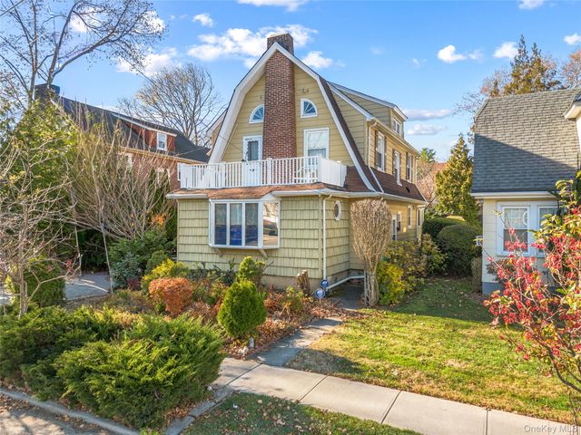 32-24 157th Street, Flushing, NY 11354