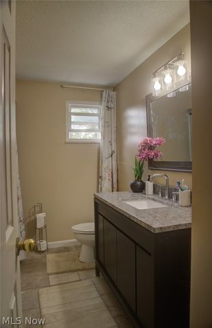 14065 Heatherwood Drive, Brook Park, OH 44142