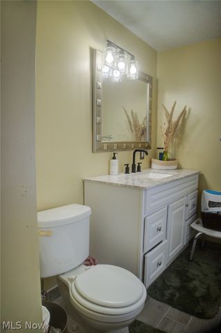 14065 Heatherwood Drive, Brook Park, OH 44142