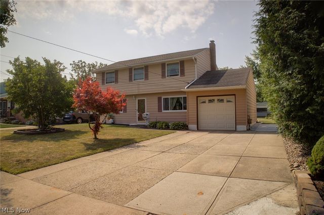 14065 Heatherwood Drive, Brook Park, OH 44142
