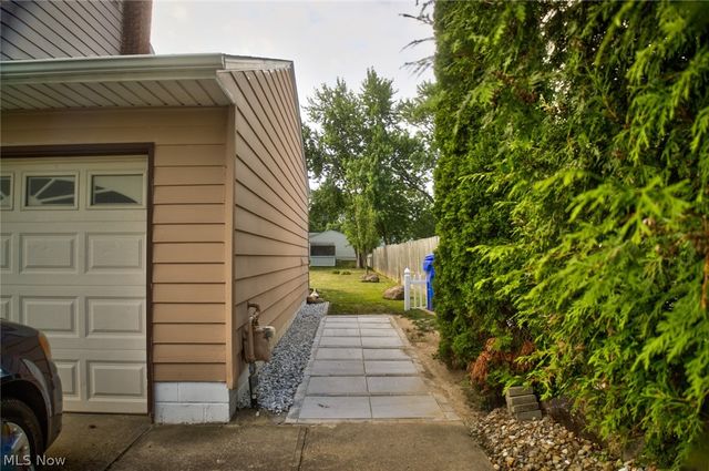 14065 Heatherwood Drive, Brook Park, OH 44142