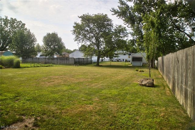 14065 Heatherwood Drive, Brook Park, OH 44142