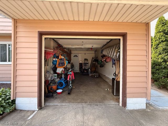 14065 Heatherwood Drive, Brook Park, OH 44142