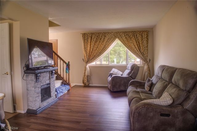 14065 Heatherwood Drive, Brook Park, OH 44142