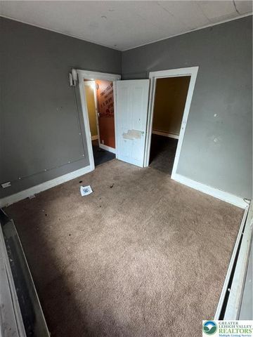 4856 Huckleberry Road, South Whitehall Twp, PA 18069