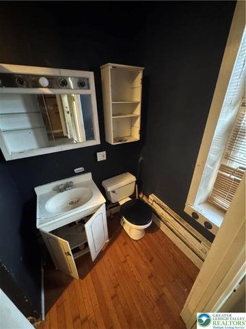 4856 Huckleberry Road, South Whitehall Twp, PA 18069