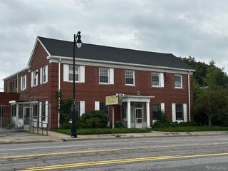 16625 GRAND RIVER Avenue, Detroit, MI 48227