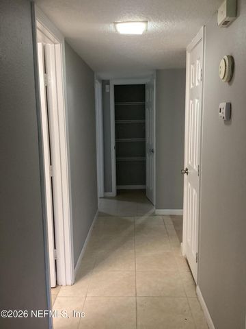 3913 MISSION Drive 7, Jacksonville, FL 32217