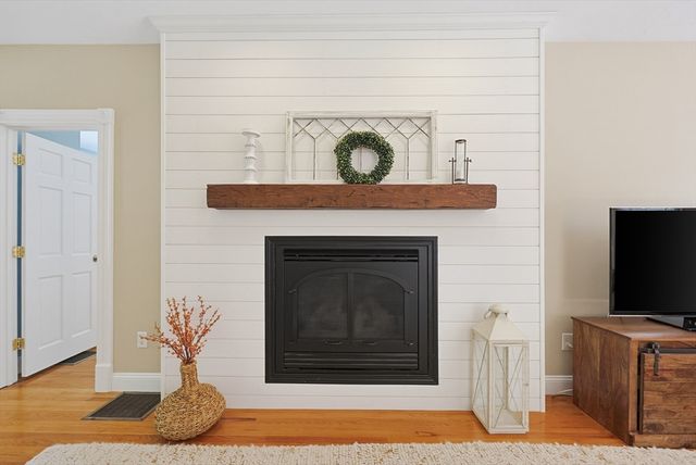 34 Preston St, Dedham, MA 02026