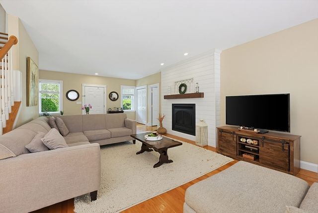 34 Preston St, Dedham, MA 02026