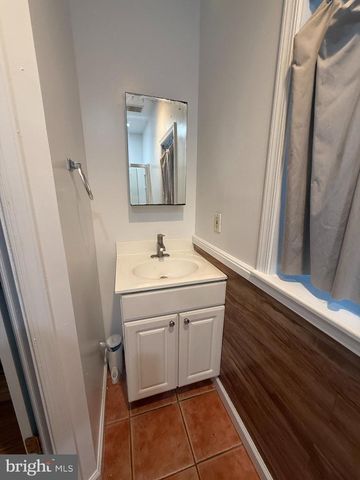 1541 W THOMPSON ST, Philadelphia, PA 19121