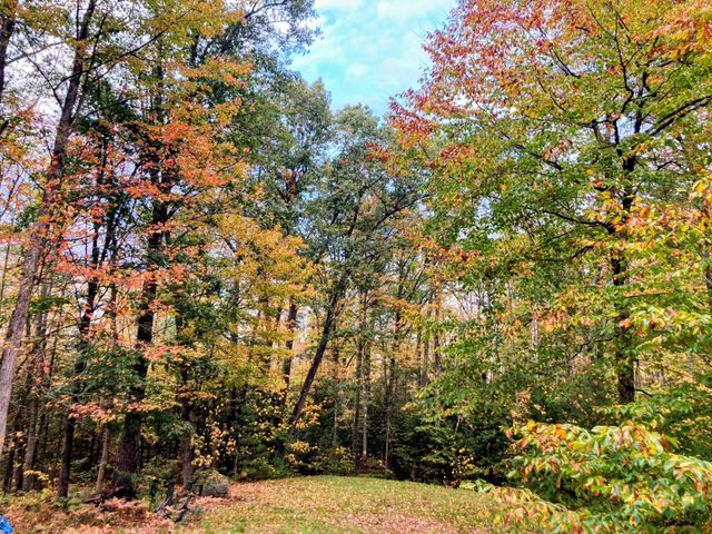 5 Windgate Ter, Haverhill, NH 03785