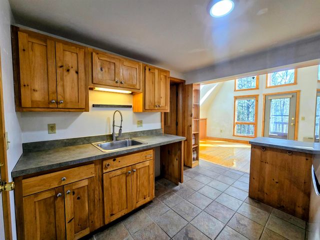 5 Windgate Ter, Haverhill, NH 03785