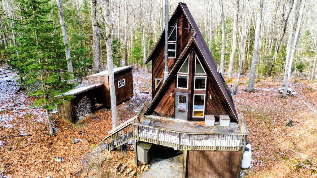 5 Windgate Ter, Haverhill, NH 03785