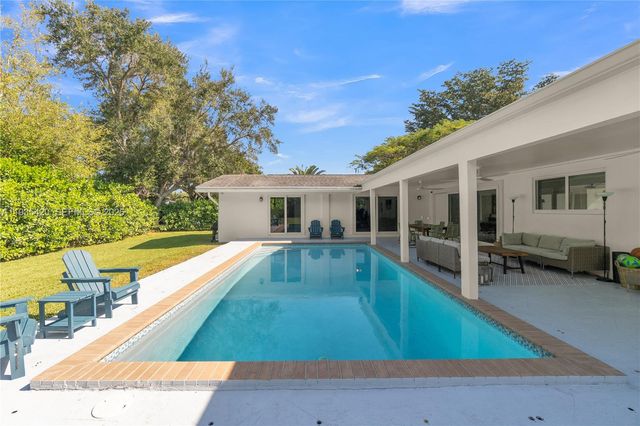 7465 SW 135th St, Pinecrest, FL 33156