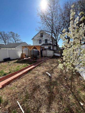410 Harrison Ave, Roselle Boro, NJ 07203