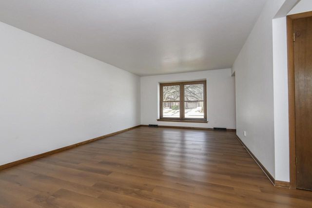 219 Willow COURT, Hartland, WI 53029