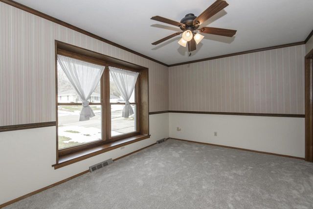 219 Willow COURT, Hartland, WI 53029