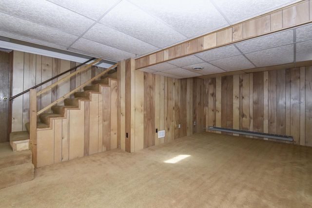 219 Willow COURT, Hartland, WI 53029