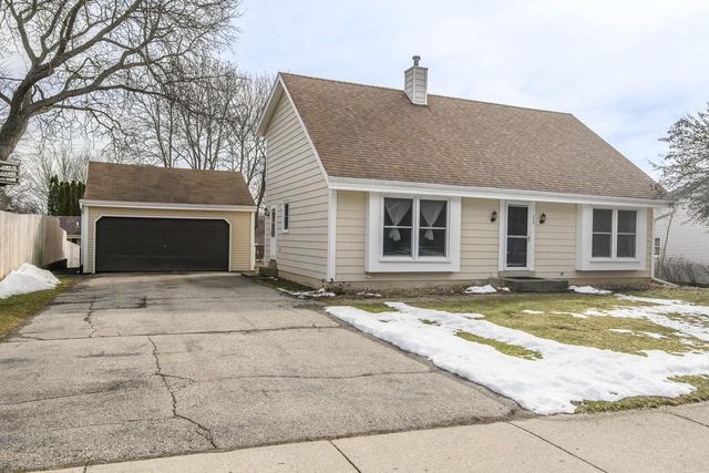 219 Willow COURT, Hartland, WI 53029