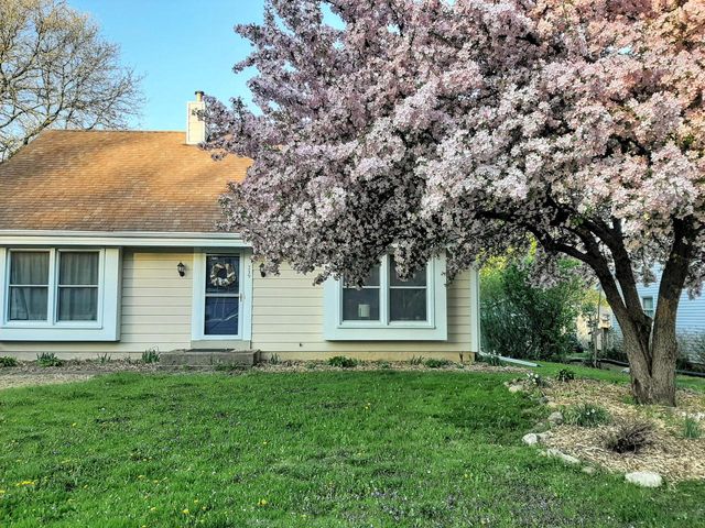 219 Willow COURT, Hartland, WI 53029