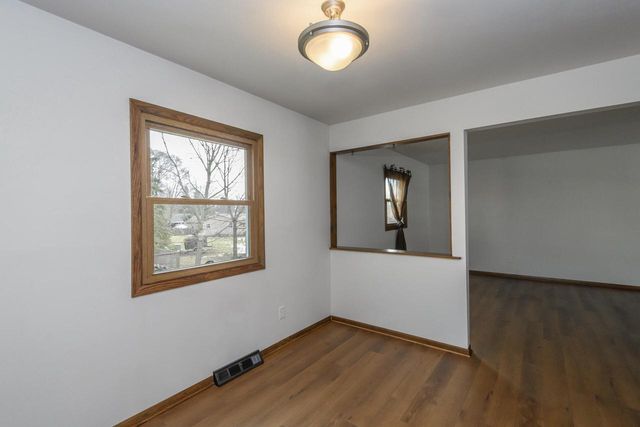 219 Willow COURT, Hartland, WI 53029