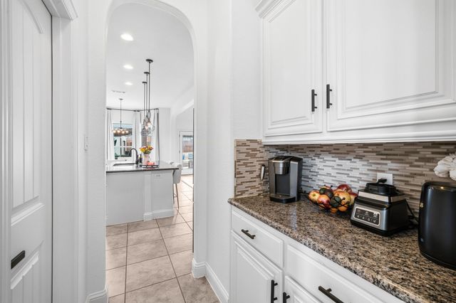 3421 Brighton Drive, Midlothian, TX 76065