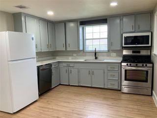 2415 Perry Street, Baytown, TX 77521