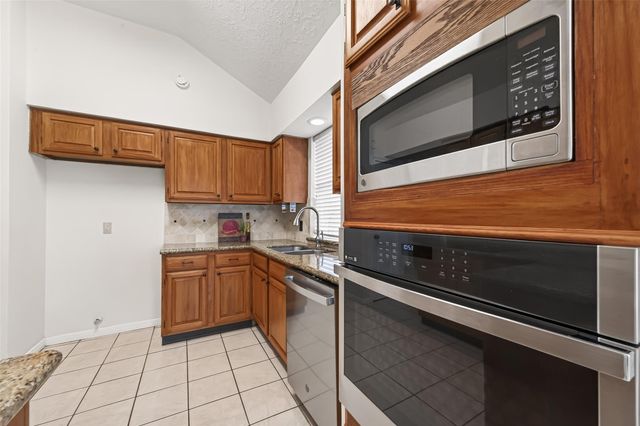 3806 Carya Circle, Sugar Land, TX 77479