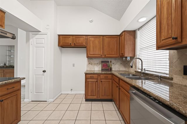 3806 Carya Circle, Sugar Land, TX 77479