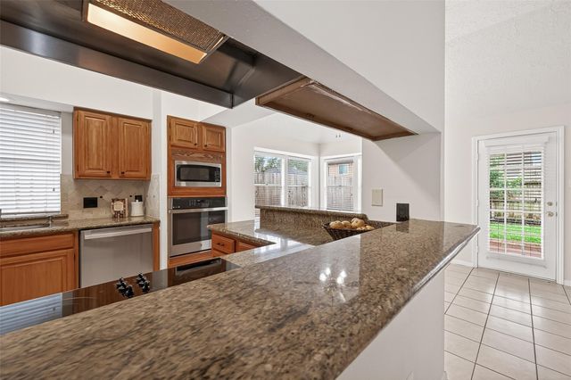 3806 Carya Circle, Sugar Land, TX 77479