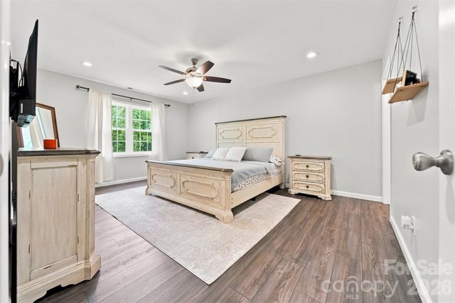 2953 2nd Street Court NW, Hickory, NC 28601