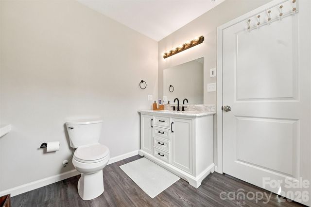 2953 2nd Street Court NW, Hickory, NC 28601