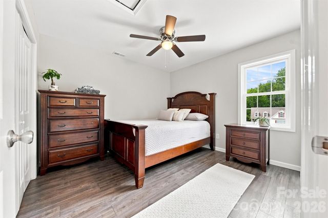 2953 2nd Street Court NW, Hickory, NC 28601