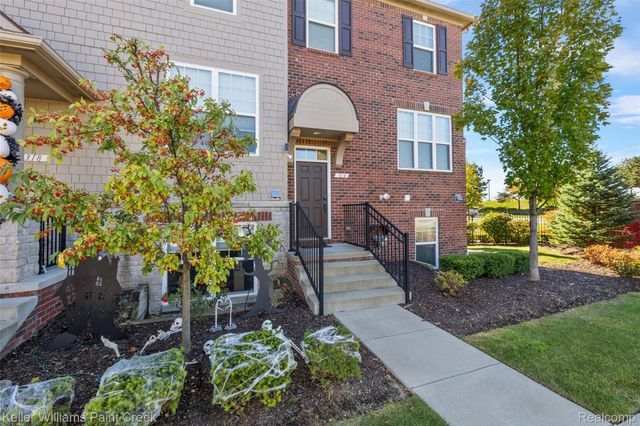314 Glenhurst, Rochester Hills, MI 48307